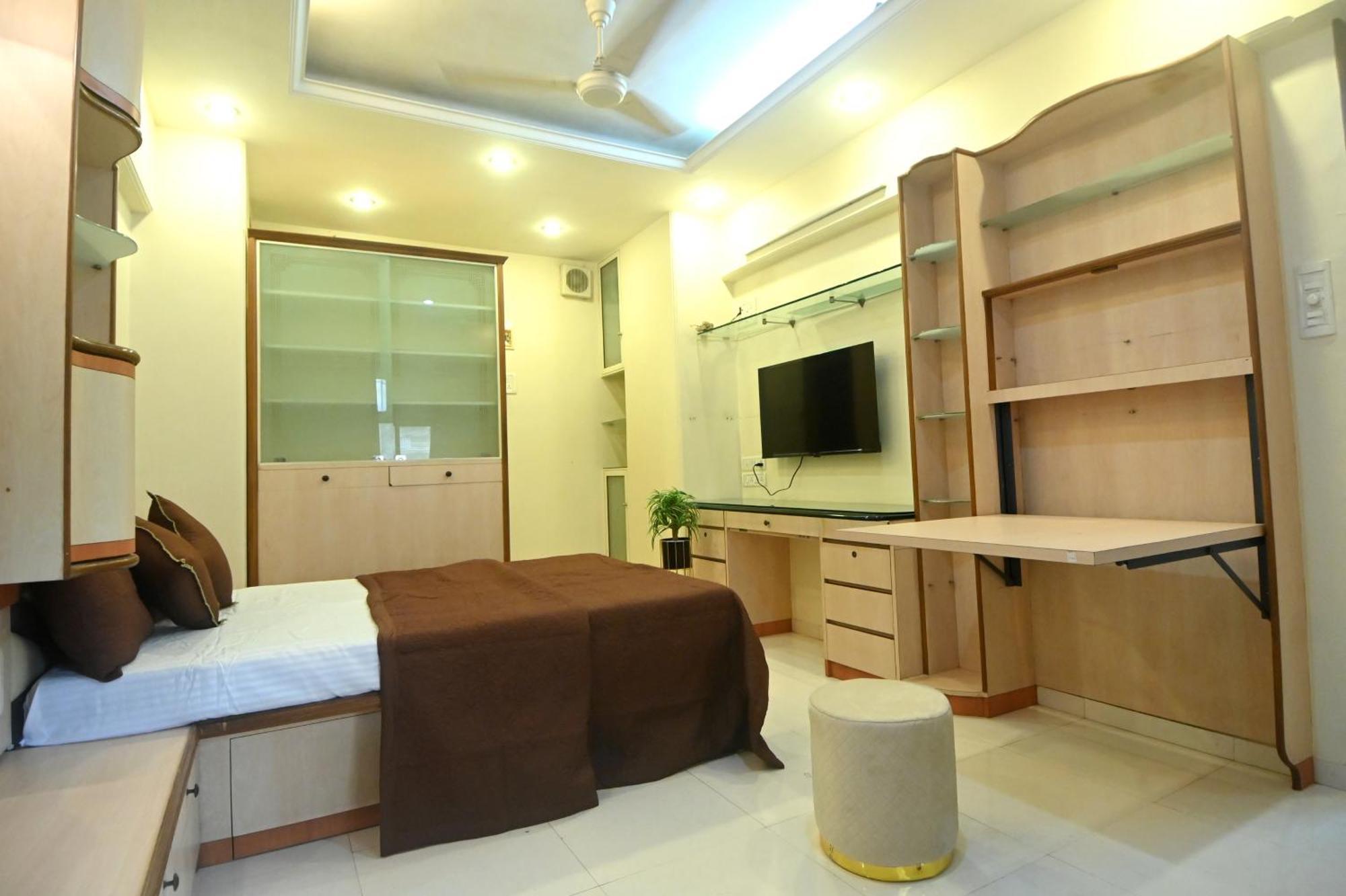 Cosy Studio In Sobo Мумбай Екстериор снимка
