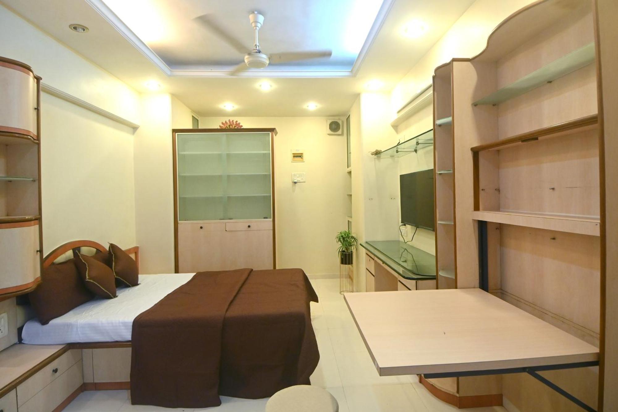 Cosy Studio In Sobo Мумбай Екстериор снимка
